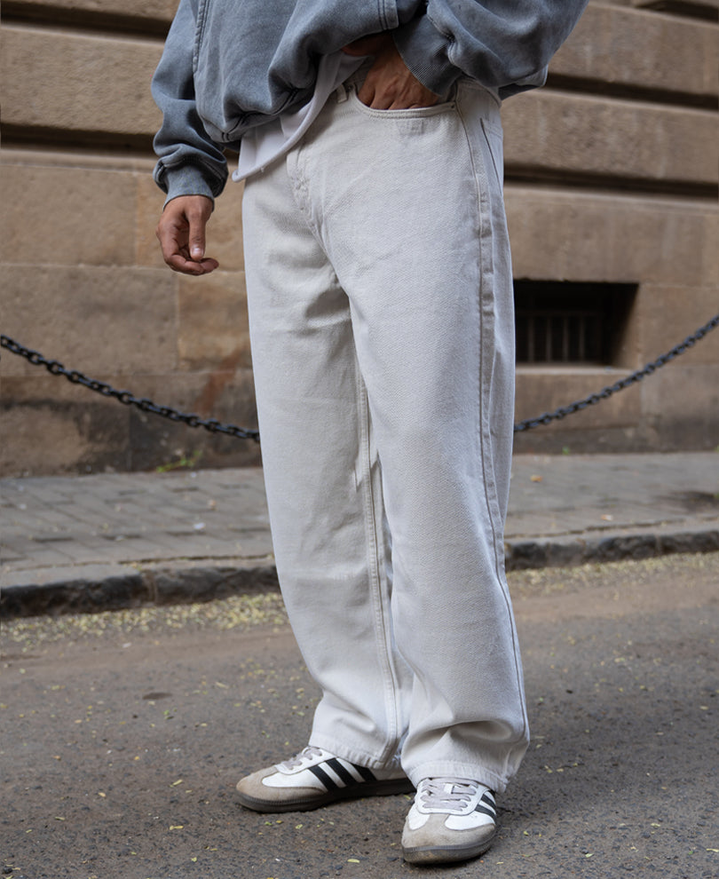 Cream Baggy Jeans