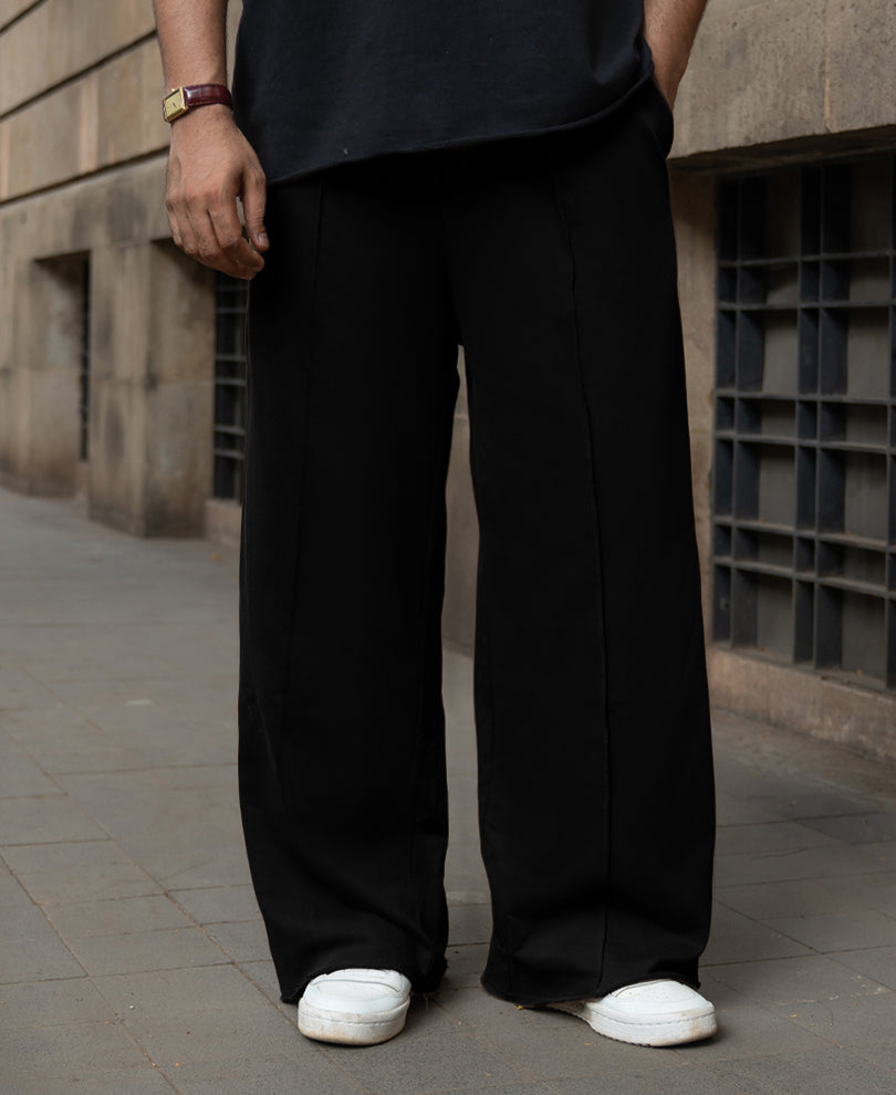 Black Baggy Fit Pleated Trackpant
